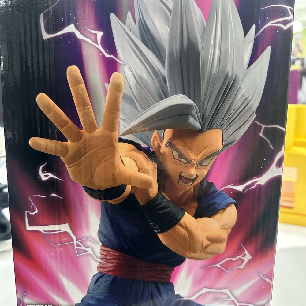 Dragon Ball Z Action Figure and Demon Slayer Kimetsu no Yaiba Sanemi Shinazugawa